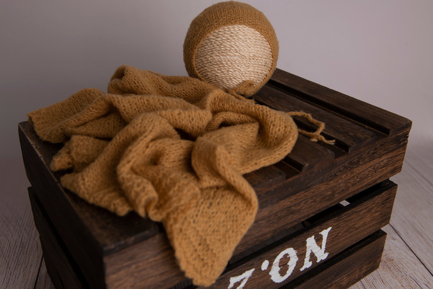 SET Smooth Mohair Bonnet and Wrap - Light Brown