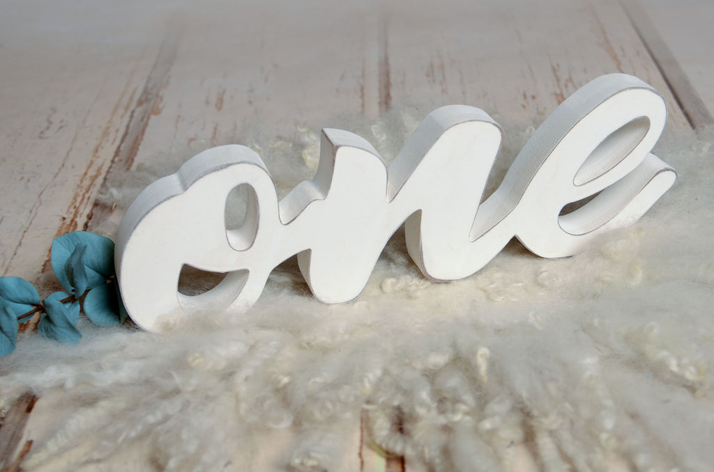 Wooden One - Script - White